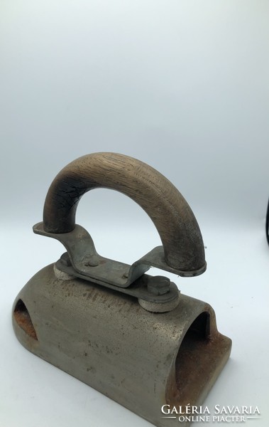 Old gas iron