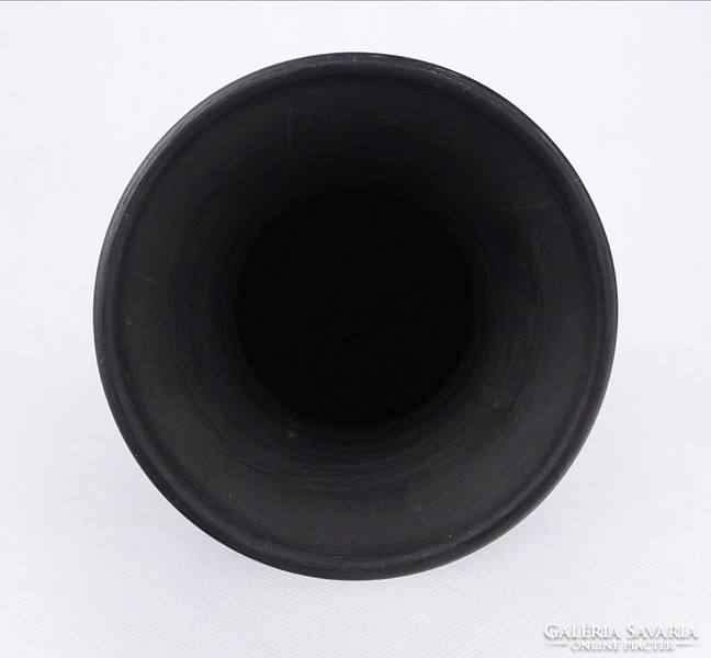 1I219 Régi feketecserép váza 21 cm