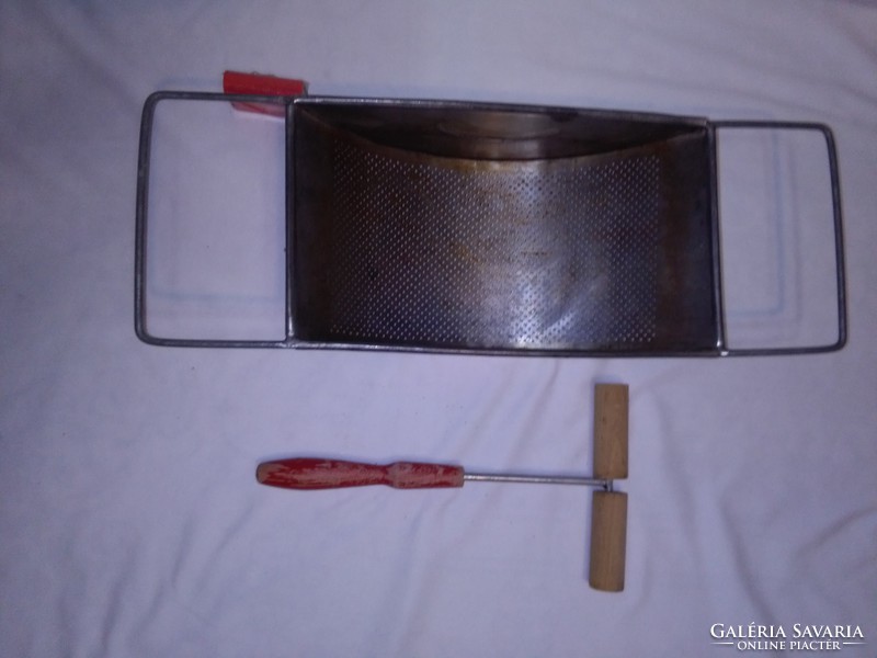 Old tomato trimmer - a folk tool