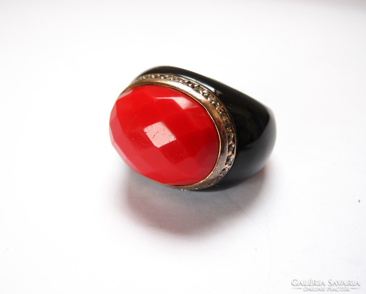 Extreme silver ring onyx / coral? With stones.