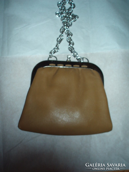 Vintage beige leather chained shoulder bag