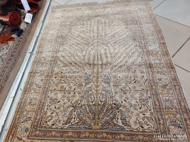 Eredeti hereke 98x140 kézi csomózású 100% hernyóselyem perzsa szőnyeg faliszőnyeg MM_908