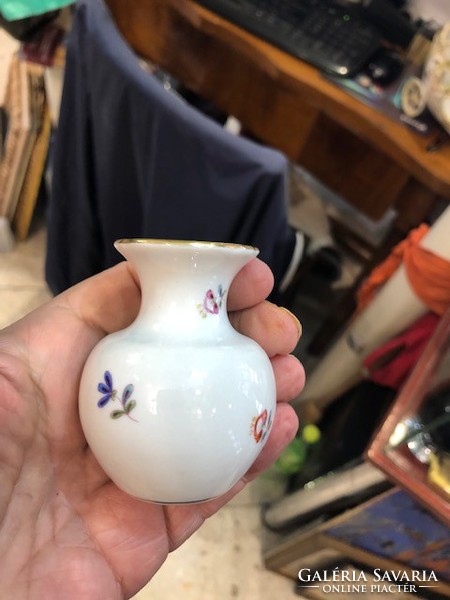 Herend porcelain vase, flawless, 7 cm, as a gift.