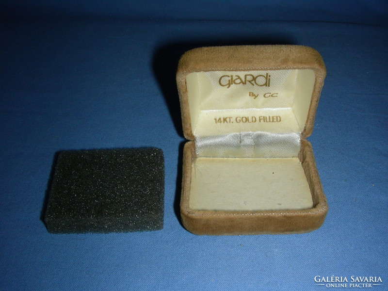 Giardi by cc jewelry box