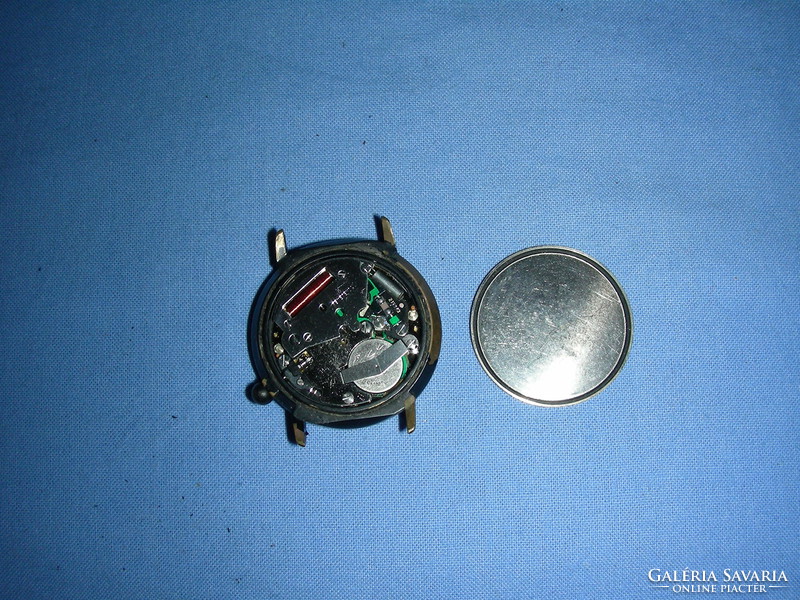 Retro quartz karóra