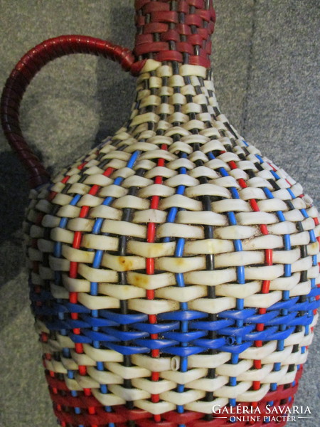 Old 6.5-liter strong plastic braided demizon in good condition is flawless