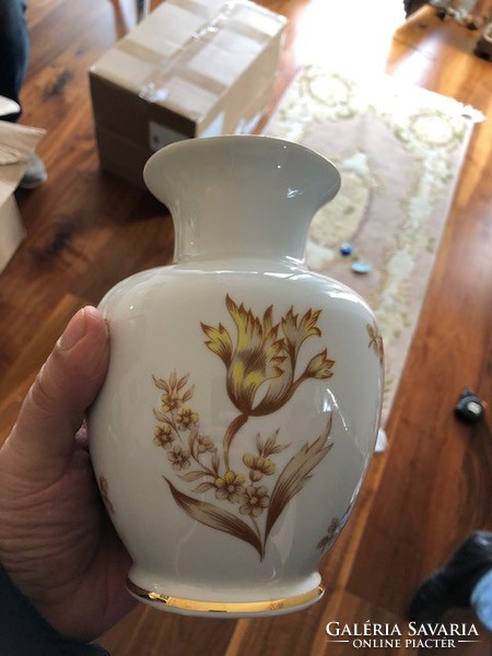 Hollóház porcelain vase, 16 cm high, a rarity.