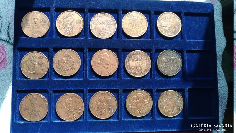 King Mée line members, bronze coins