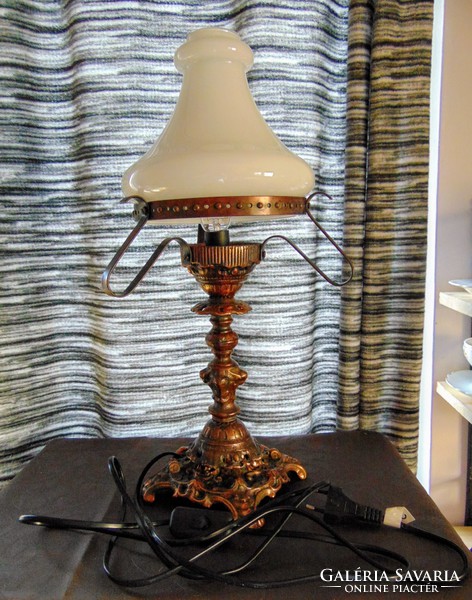 Table lamp with glass base on bronze base