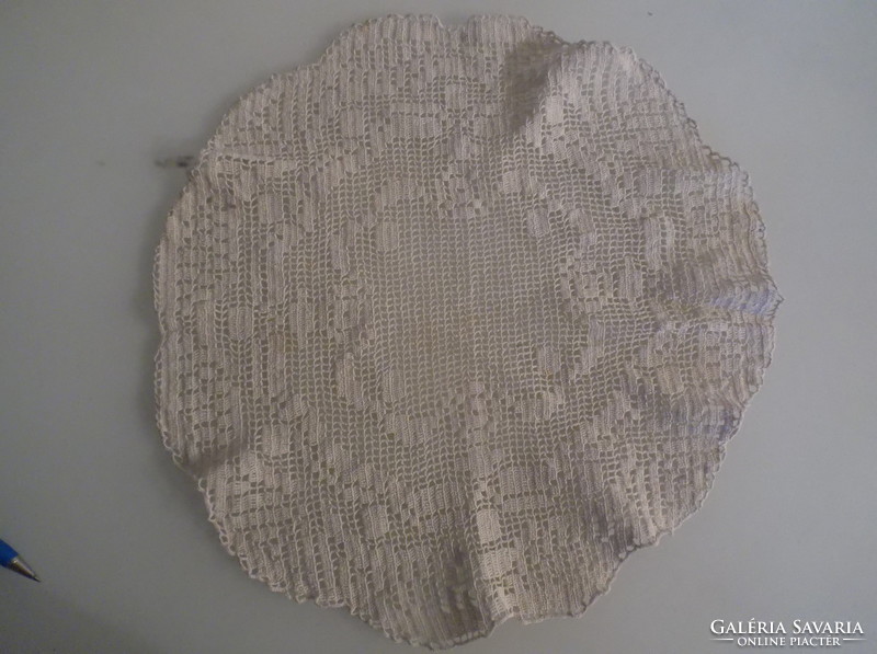 Lace - hand crochet - 31 cm - tablecloth - thick - beige - old - Austrian - flawless
