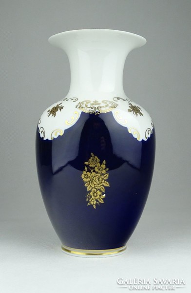 0X983 Aranyozott kobaltkék porcelán váza 18.5 cm