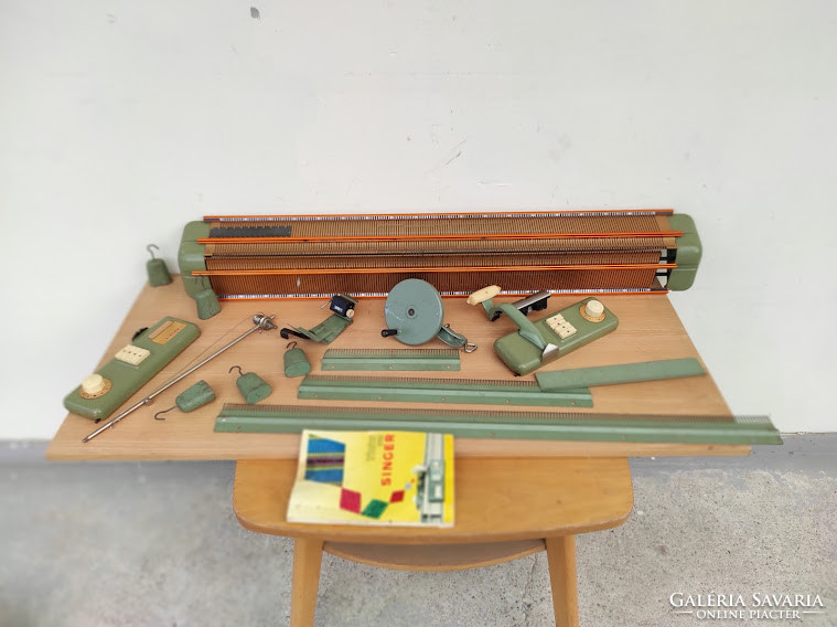 Antique portable knitting machine in original box of clothing tool with brochure 5409