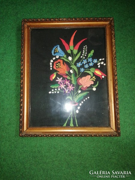 Retro embroidered picture glazed picture frame 31.5 * 39.5 cm