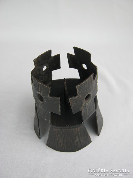 Retro ... Applied metal iron candle holder with round cross decoration