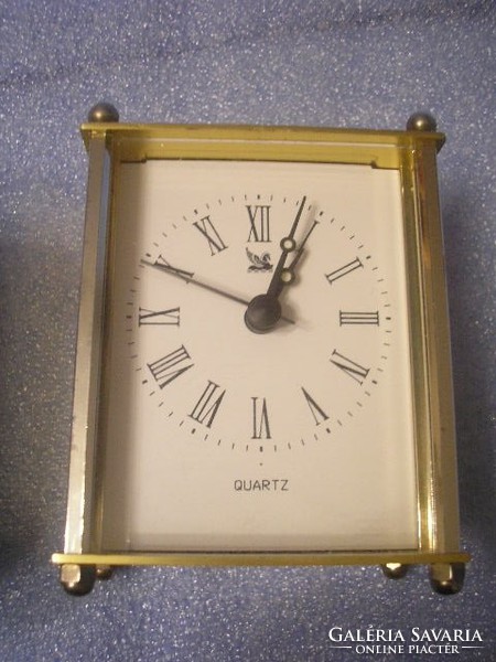 N3 retro 4-column ball stand consisting of a battery-operated precision furniture clock