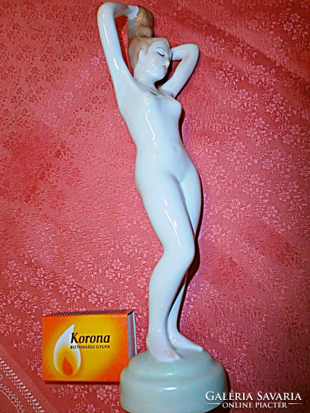 Wonderful female nude porcelain nipp!