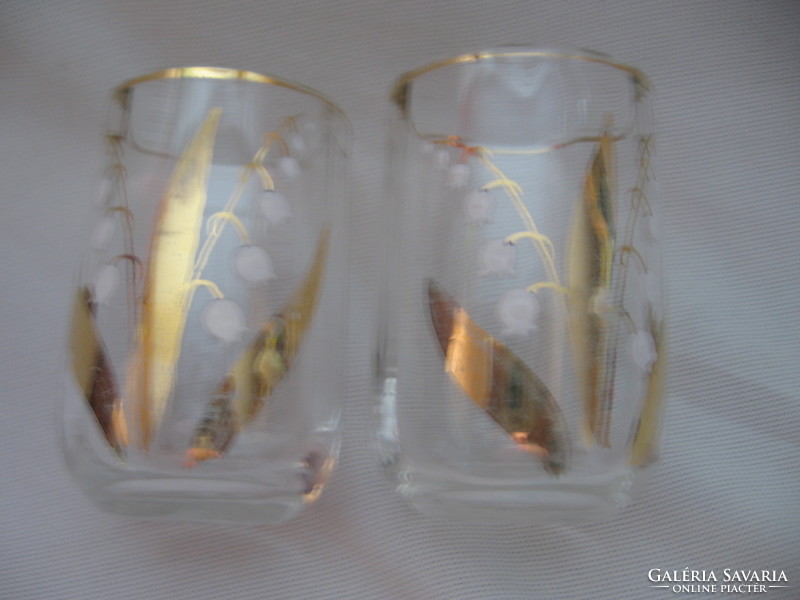 Gyöngyvirágos antik zománc és arany festett pohár pár