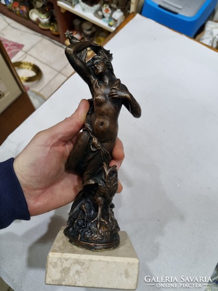 Bronz figura