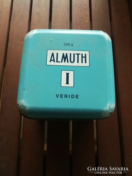 Almuth metal box
