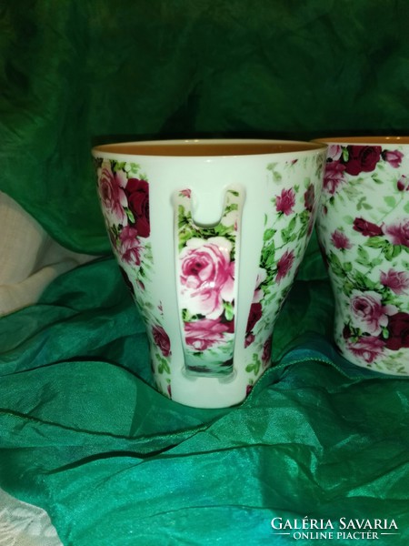 Gyönyörű porcelán, romantikus, rózsás bögre,csésze.