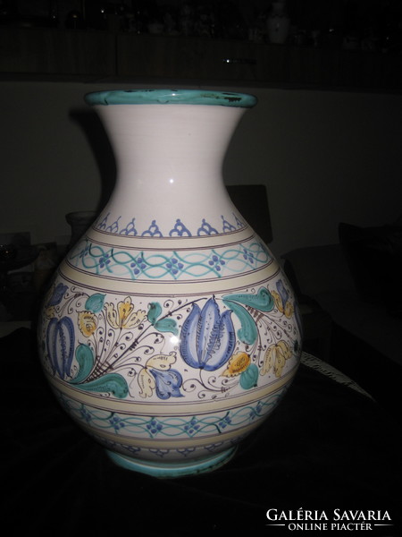 Poszt habán  , nagyméretű  38 cm , Bassano  , váza