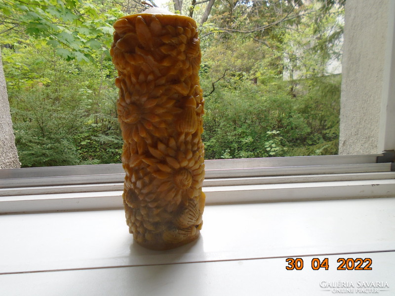 1960 German beeswax convex flower pattern tall squat, heavy decorative candle 21 cm