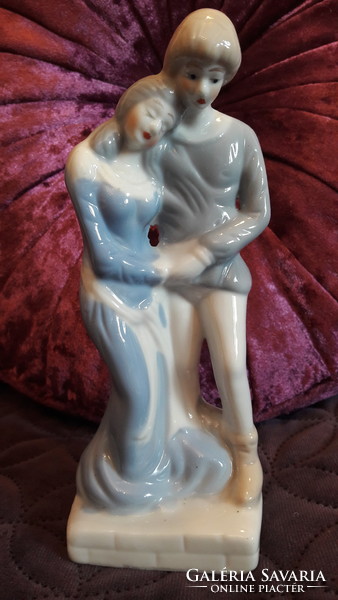 Középkori romantikus pár porcelán (M2499)