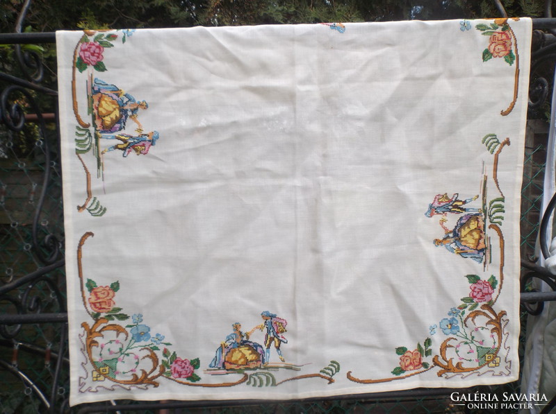 Tablecloth - baroque - hand embroidery - old - 68 x 68 cm - round pattern - Austrian - flawless