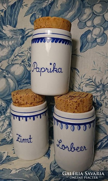 Porcelain spice holders with cork stoppers. Printed in glaze with r 1oo.