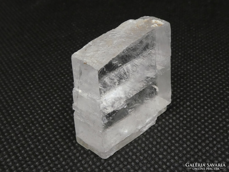 Slices of Icelandic calcite. Viking sunstone. Natural mineral, old collection piece. 16 Grams