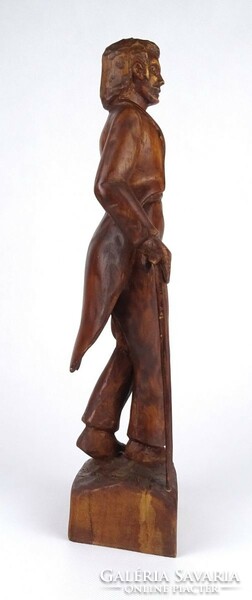 1I733 man in hat in tailcoat with walking stick wood carving 40.5 Cm