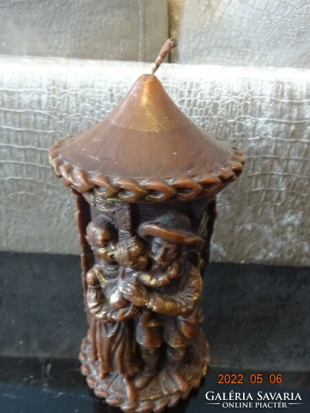 Decorative candle, height 17 cm. He has!