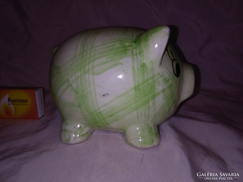 Ceramic pig money box