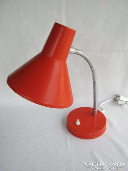 Szarvas iron and metal industry cooperative throat tube metal retro table lamp