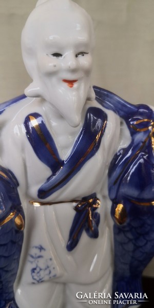 Dt/062 - porcelain Chinese fisherman figure