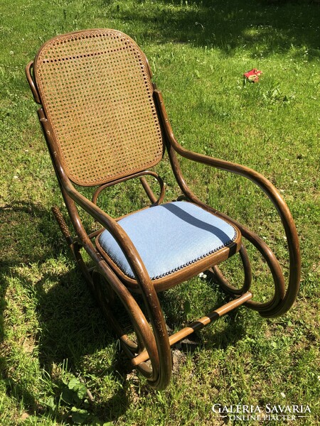 Thonett rocking chair.