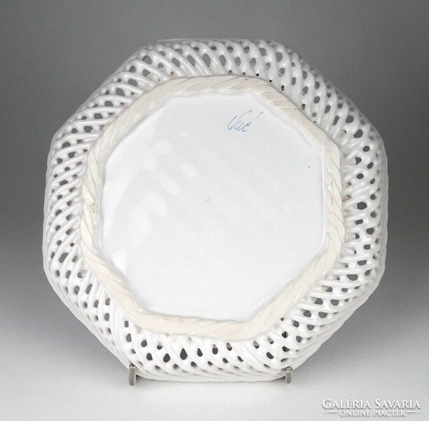 1I853 marked blue and white openwork pattern ceramic bowl 19 cm
