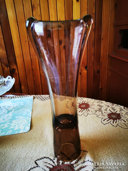 Gyönyörű cseh üveg váza, 33 cm magas