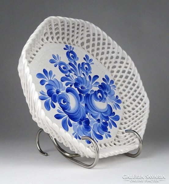1I853 marked blue and white openwork pattern ceramic bowl 19 cm