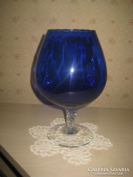 Ornamental glass chalice, beautiful blue, 14 x 22 cm