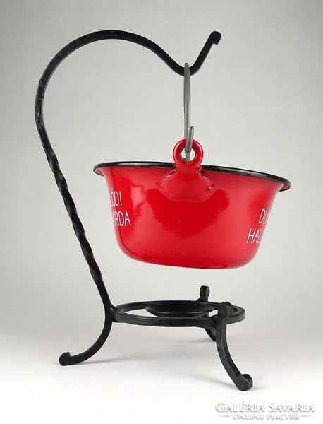 1I944 red enamelled cauldron with wrought iron stand in Dunakömlőd