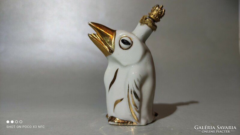 Gilded white porcelain crowned raven figural perfume holder