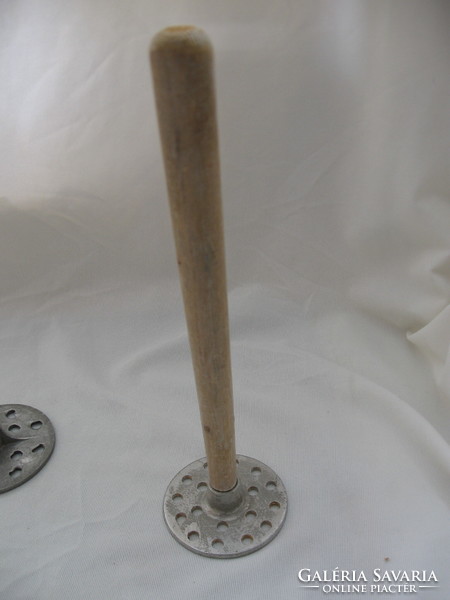 Retro aluminum potato press with potato crusher wooden handle