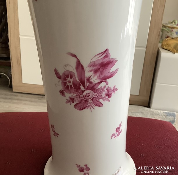 Herend's huge teardrop vase, flawless