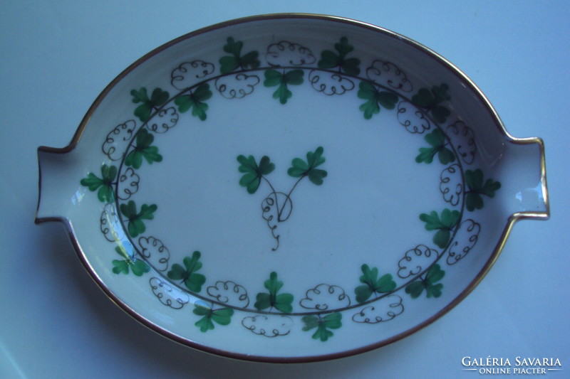 Herend ashtray with richly decorated parsley pattern (with vase as a set)