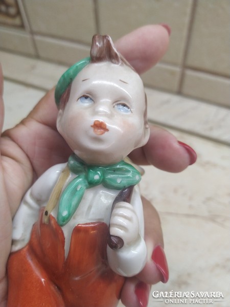 I went to the world of small plastic, porcelain ornaments. Royal dux porcelain wandering boy.
