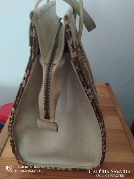 Vintage women's handbag for sale