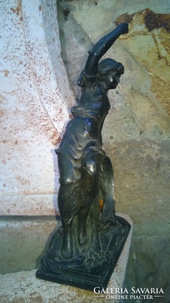 Szecessziós Óratartó női figurával szobor zsebórának/ aszt.órának