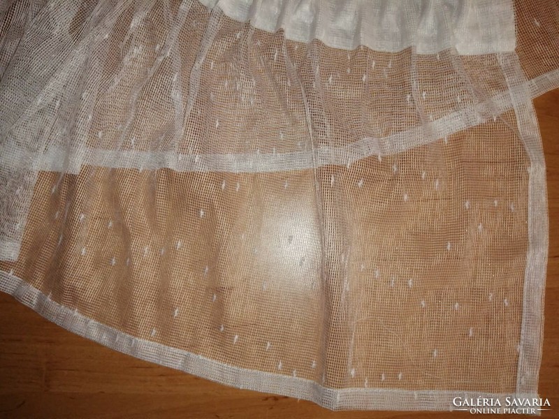 Lace curtain 34 cm long and 215 cm wide
