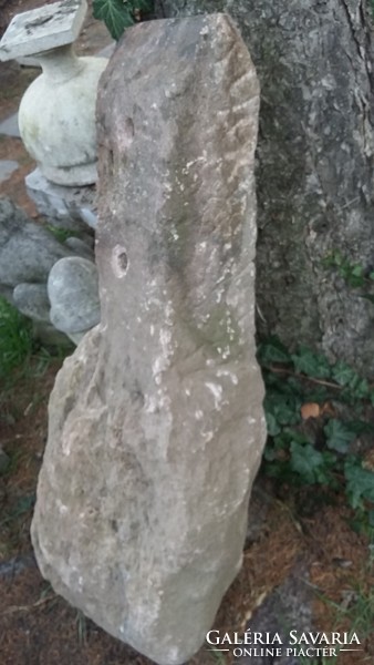 Antik faragott kő,